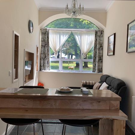 קרלו Cut Limestone Apartment Riverside Lodge מראה חיצוני תמונה