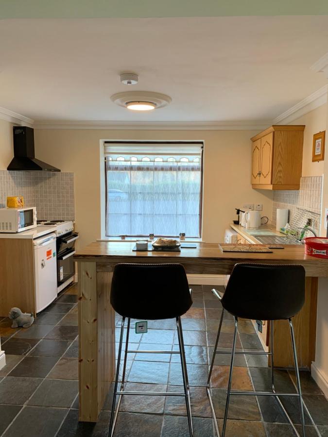 קרלו Cut Limestone Apartment Riverside Lodge מראה חיצוני תמונה