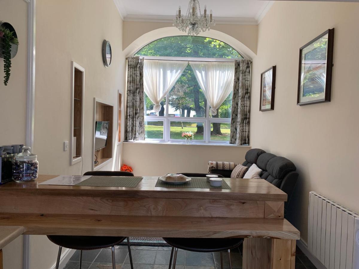 קרלו Cut Limestone Apartment Riverside Lodge מראה חיצוני תמונה